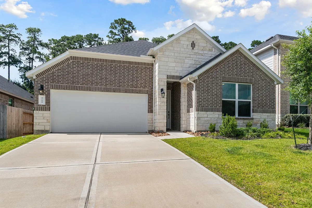 Building Photo - 560 Newcomb Hollow Dr