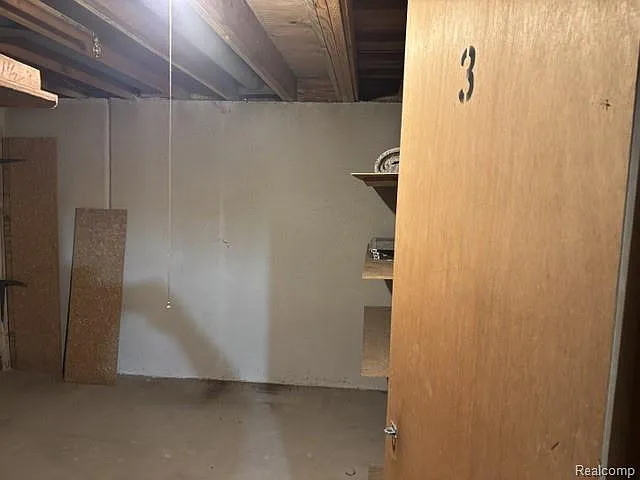 433 Fox Hills Dr S — Photo 15