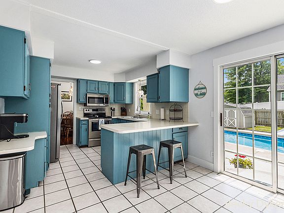 5th image of 2331 Pleasant Hill Dr