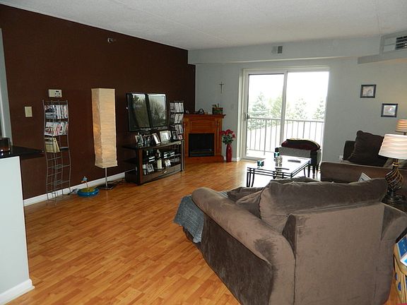 3rd image of 1 Bloomingdale Pl APT 405