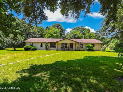 8081 Cox Ln, Pass Christian, MS, 39571