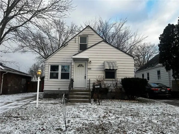 1025 90th St, Niagara Falls, NY 14304