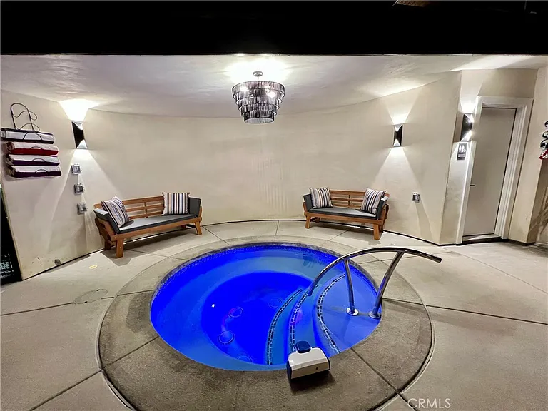 23443 Balmoral Ln — Photo 53
