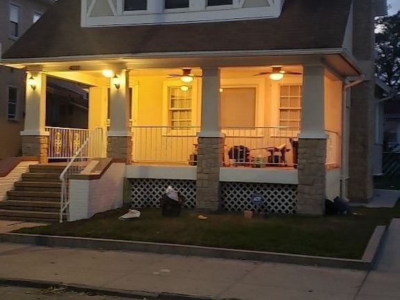 3rd image of 4010 Highland Ave
