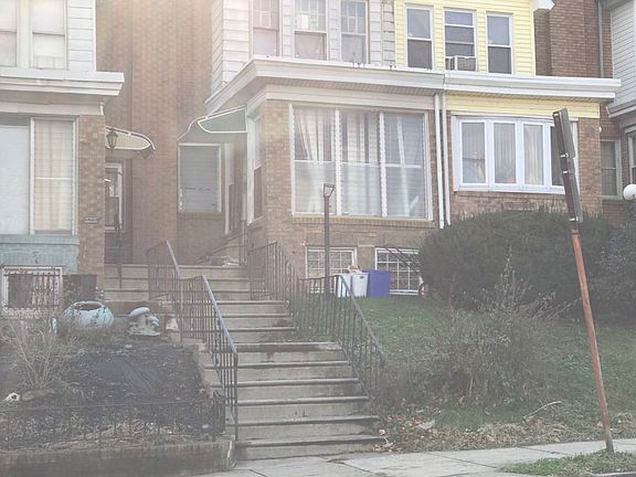 2nd image of 5710 W Oxford St