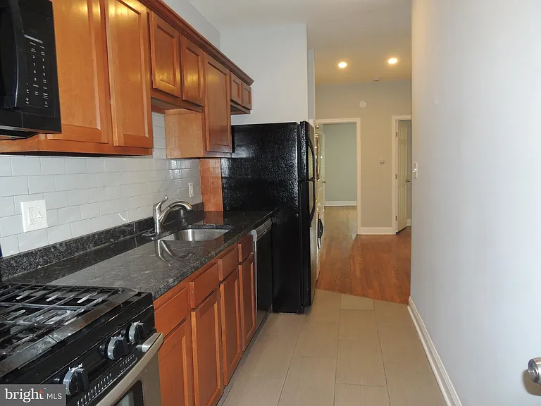 5020 2nd St NW #3 — Photo 3