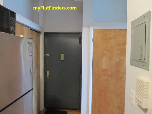 Rented by FlatFinders Realty | media 17