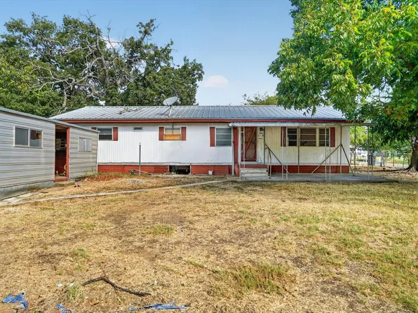 161 Arlington St, Whitney, TX 76692