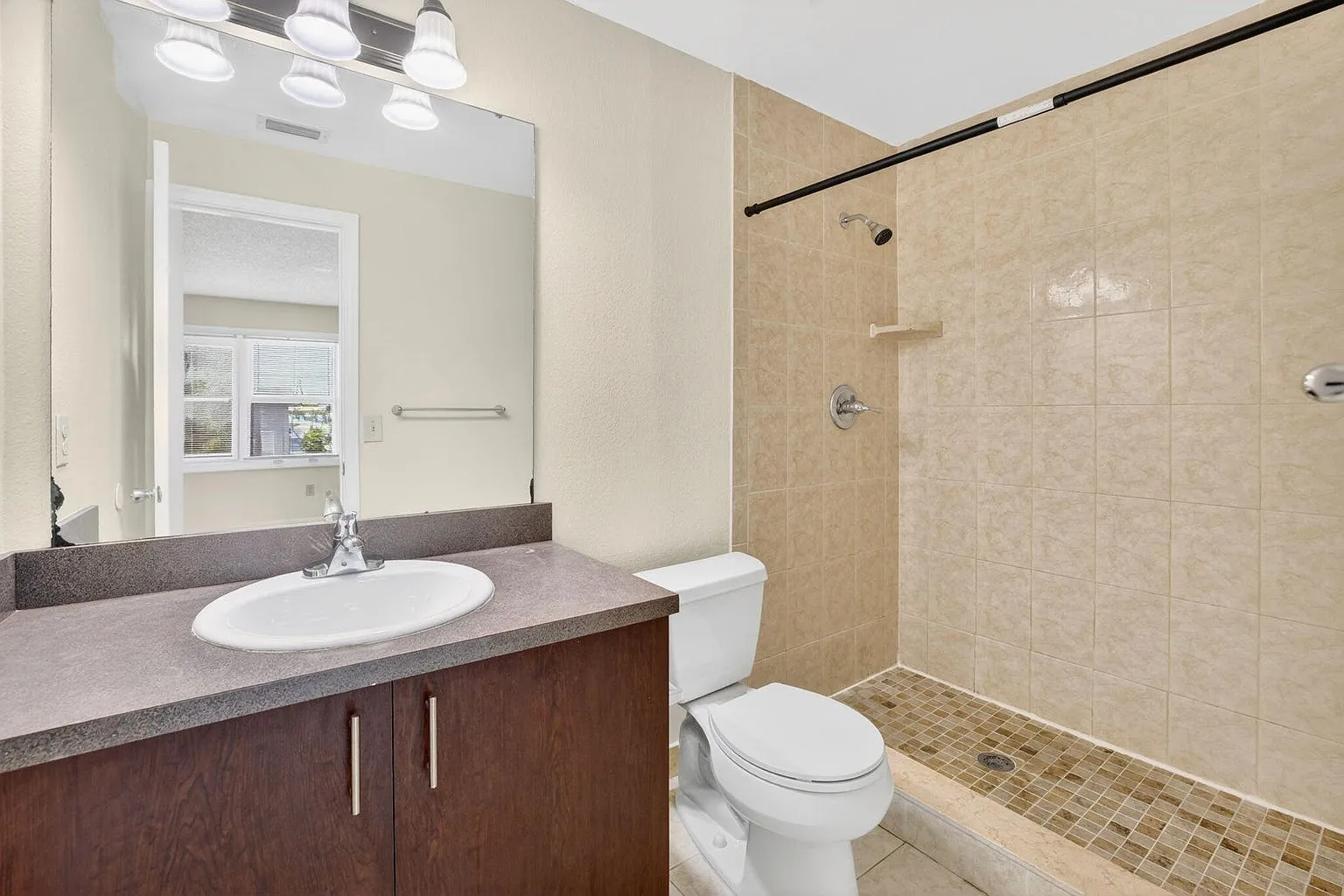 Marina Townhomes — Photo 4