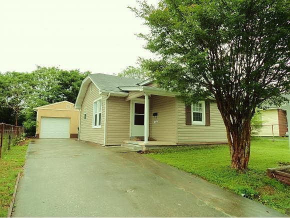 1st image of 1438 Willow St