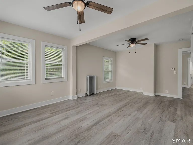 115 Pequot Ave — Photo 7