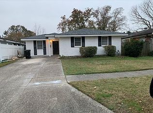 677 Saxony Ln, Kenner, LA 70065