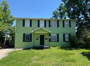 1010 W 45th St #B, Savannah, GA 31405