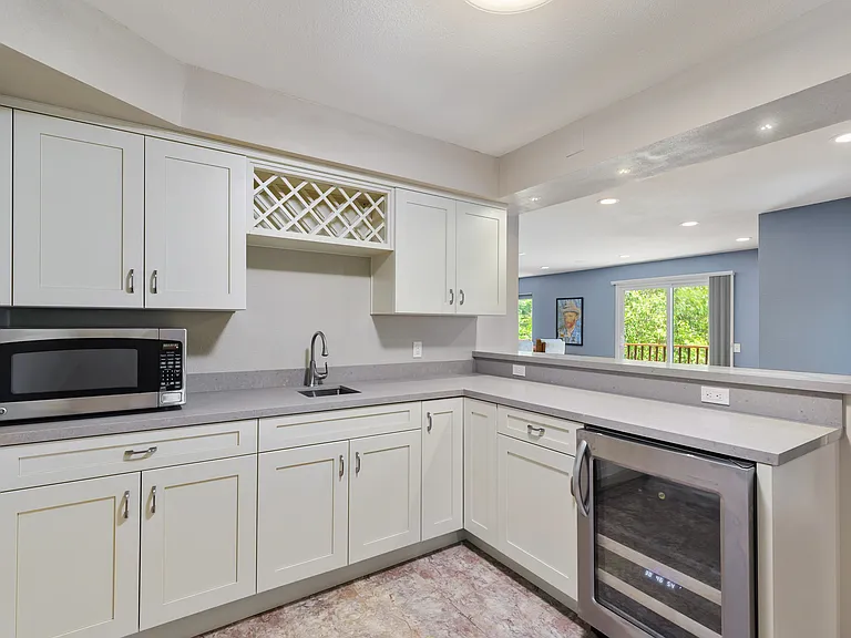 334 Santa Margarita Dr — Photo 48
