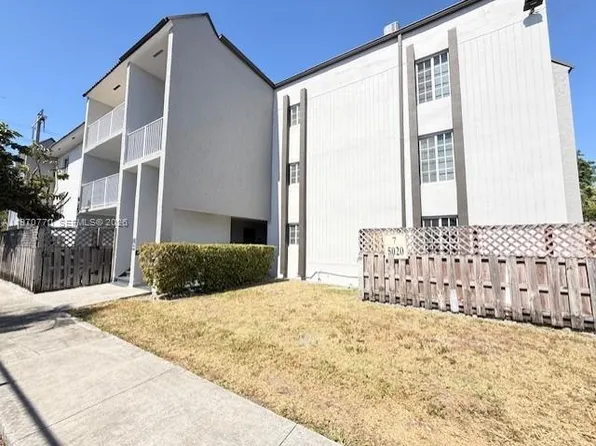 5020 NW 79th Ave APT 203, Doral, FL 33166
