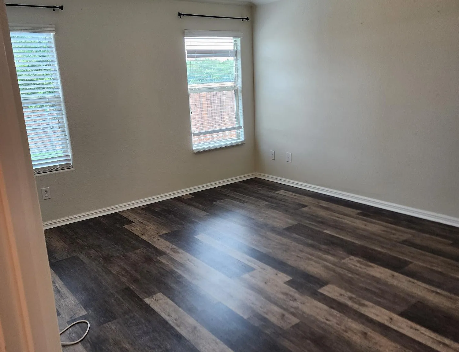 4 bed, 1822 sqft, $2,399 — Photo 2