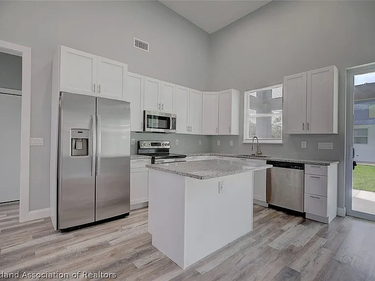 2545 N Odessa Rd — Photo 7