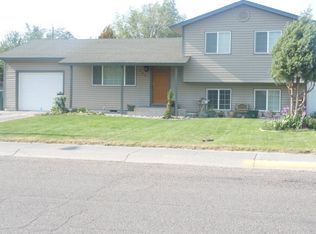 735 Pearl Dr, Blackfoot, ID 83221