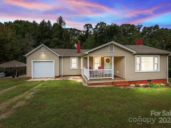 1813 Kingsley Dr, Albemarle, NC 28001