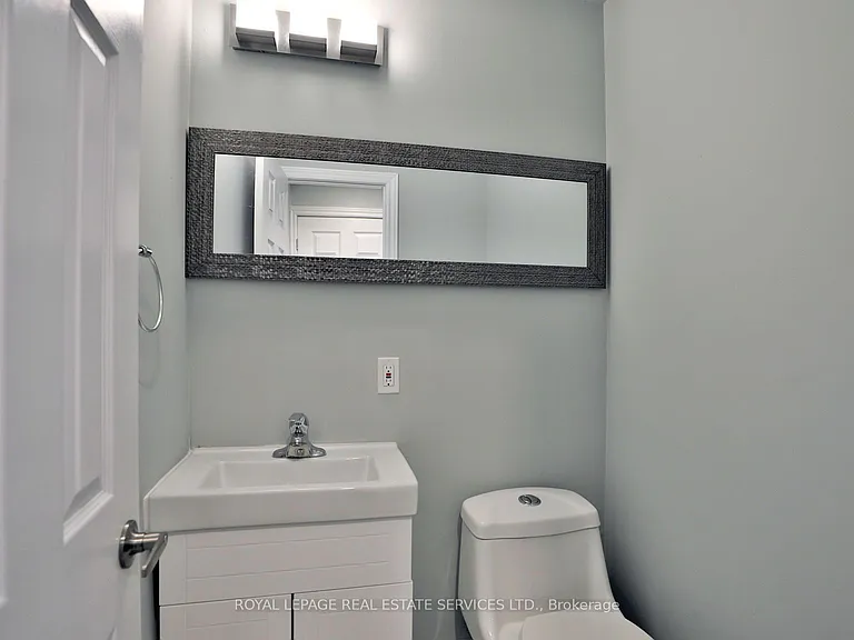1021 Runnymead Cres — Photo 13