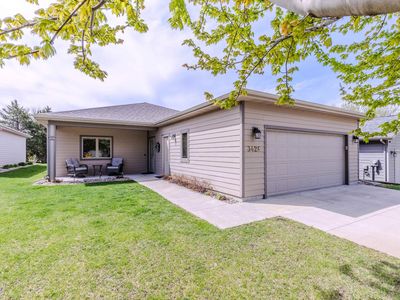 3426 Golf Villa Dr, Milford, IA, 51351