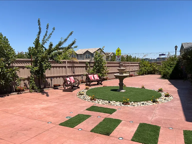 1429 S Wilshire Ave — Photo 36
