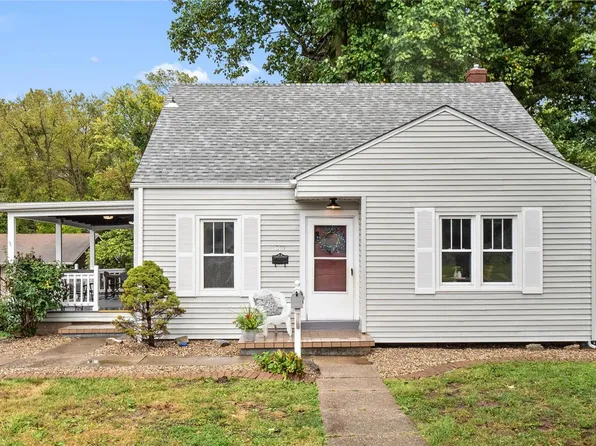 610 N Combs Ave, Collinsville, IL 62234