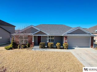 9638 Yellow Pine Rd, Lincoln, NE 68505