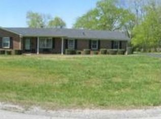 108 Walnut Ln, Columbia, TN 38401