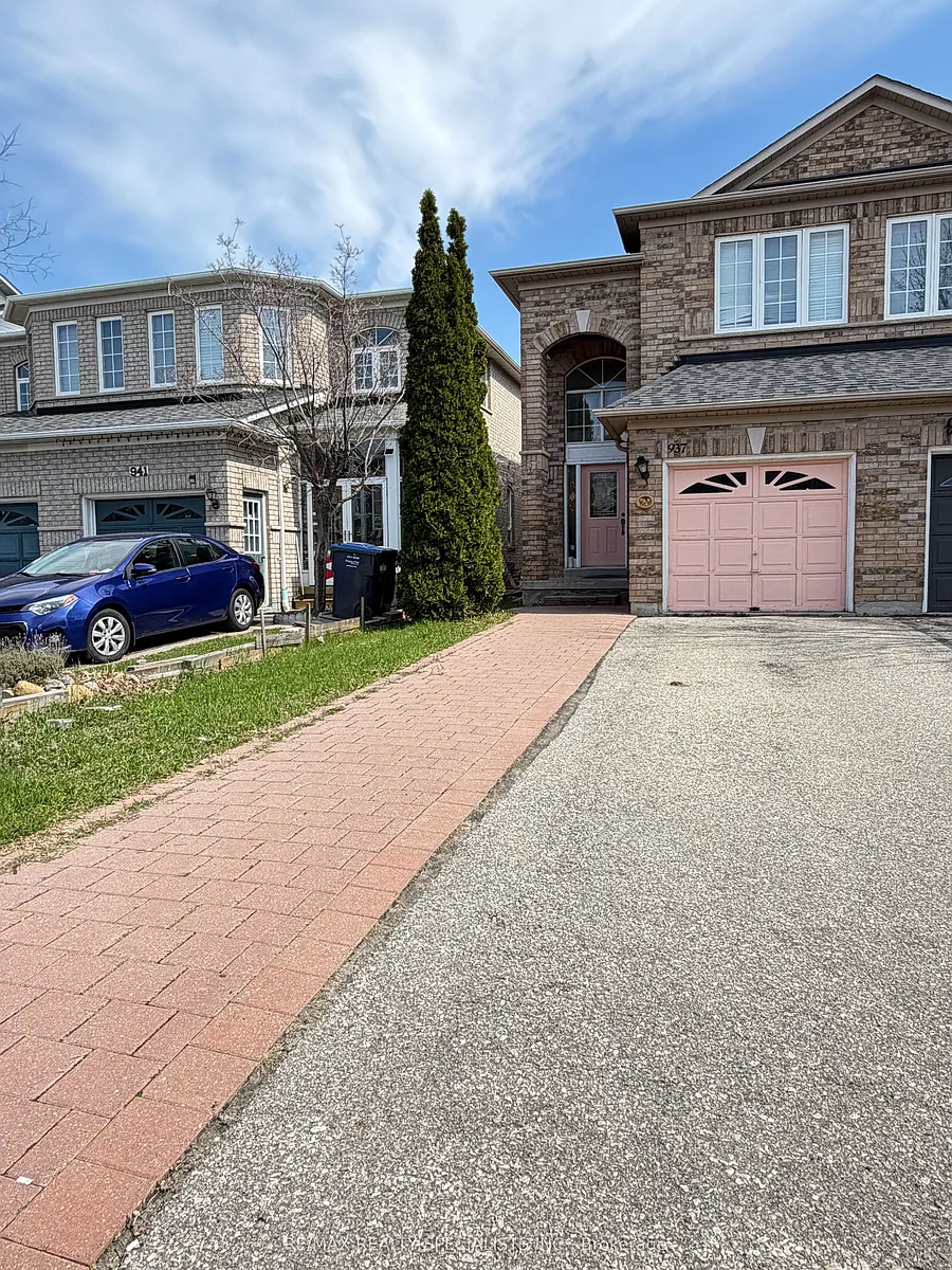 Building Photo - 937 Ledbury Cres