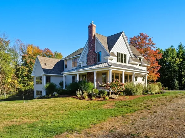 57 French Ct, Dunstable, MA 01827