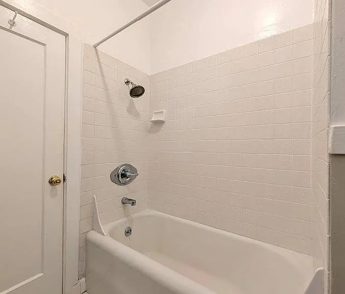 2451 Le Conte — Photo 5