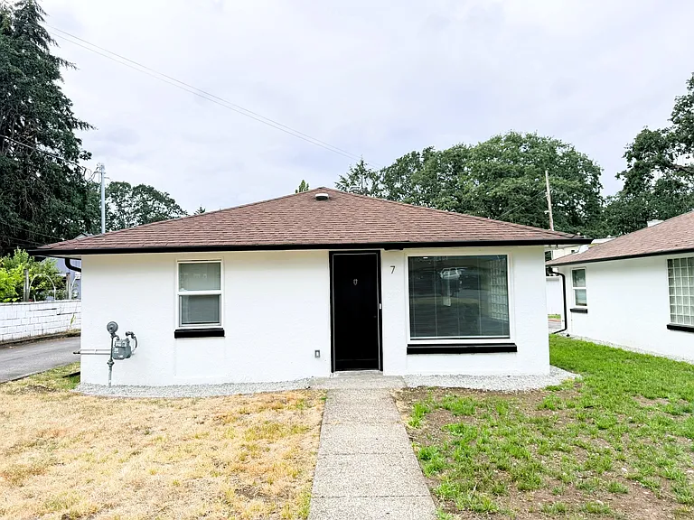 14402 Washington Ave SW #7 — Photo 4