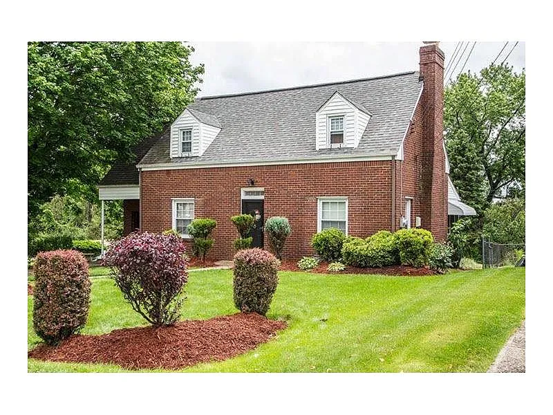 140 Audrey Dr photo 1