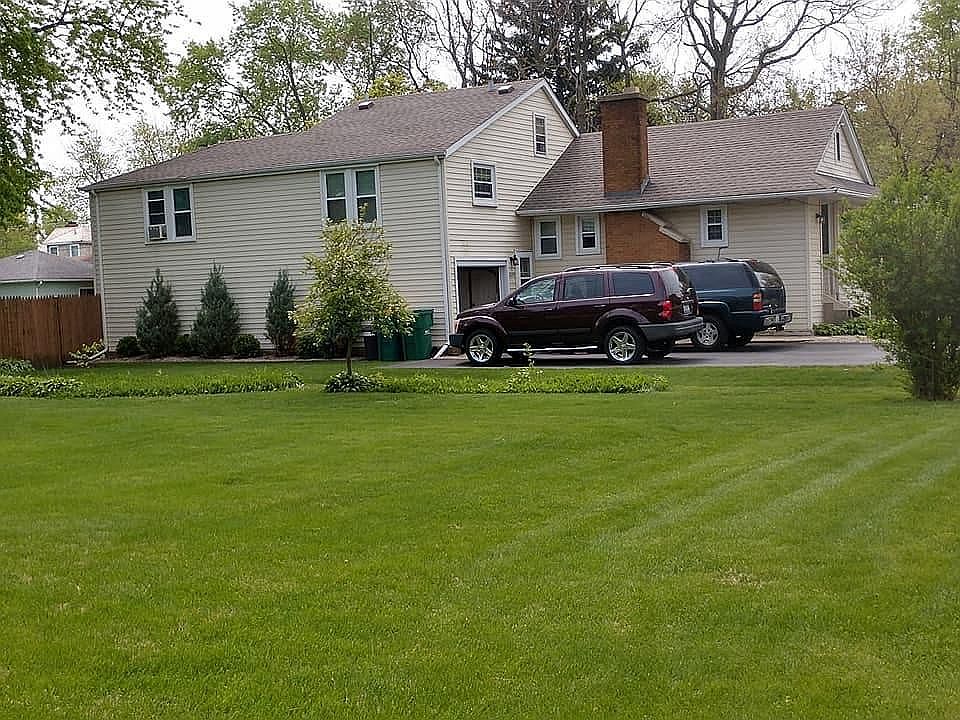 2nd image of 1020 Oneida St