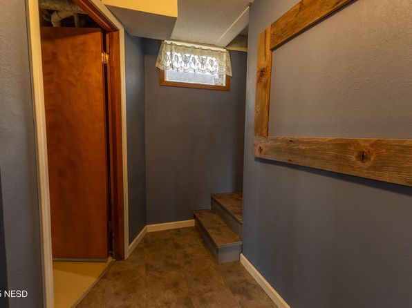 702 5th Ave S, Clear Lake, SD 57226