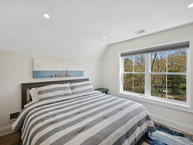 910 Glenn Rd — Photo 21