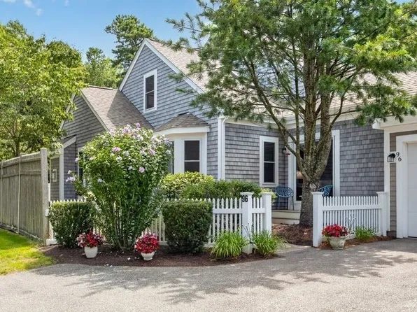 96 Bradstreete Xing, Plymouth, MA 02360