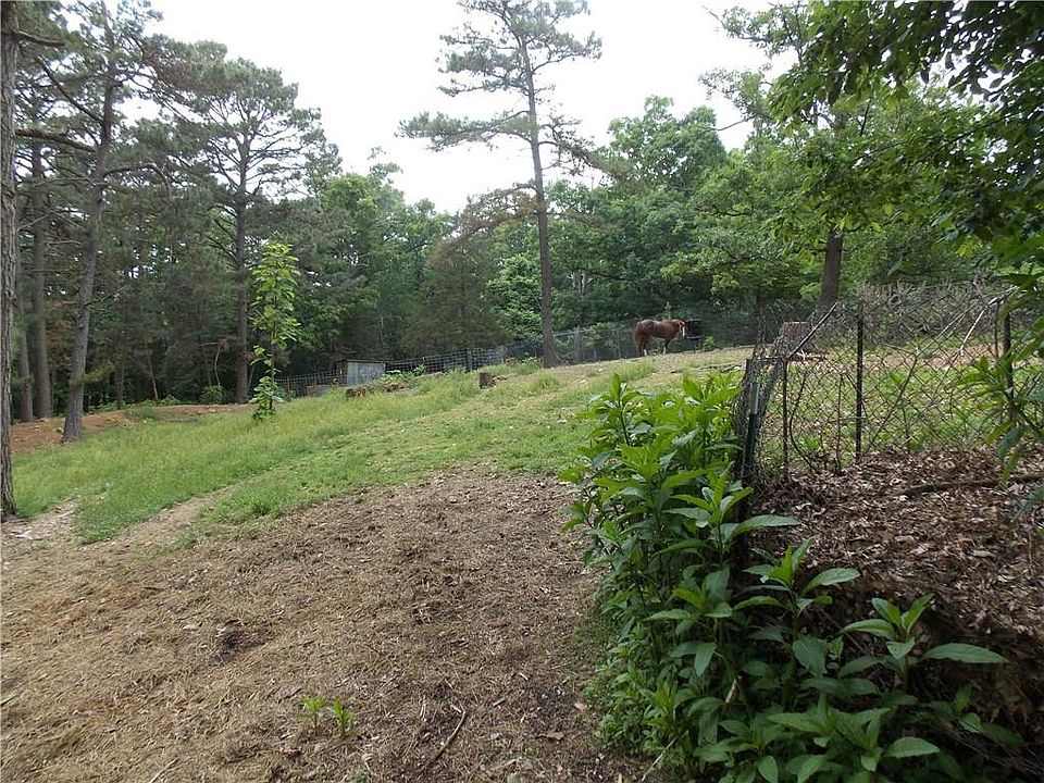 2nd image of 11897 Plank Rd