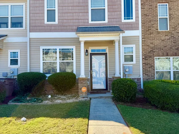 6327 Ellenwood Dr, Rex, GA 30273