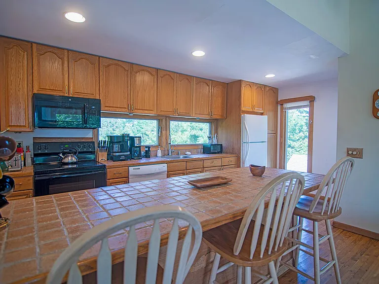 76 Blackwatch Ct — Photo 9