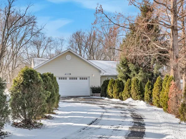 23336 S Kings Rd, Steger, IL 60475
