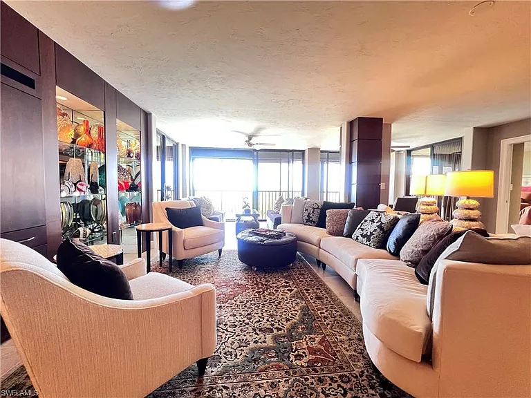 5601 Turtle Bay Dr #602 — Photo 9
