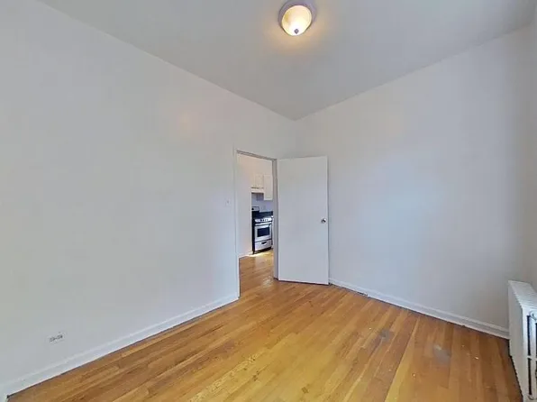 463 Vanderbilt Avenue 3 image 2 of 6