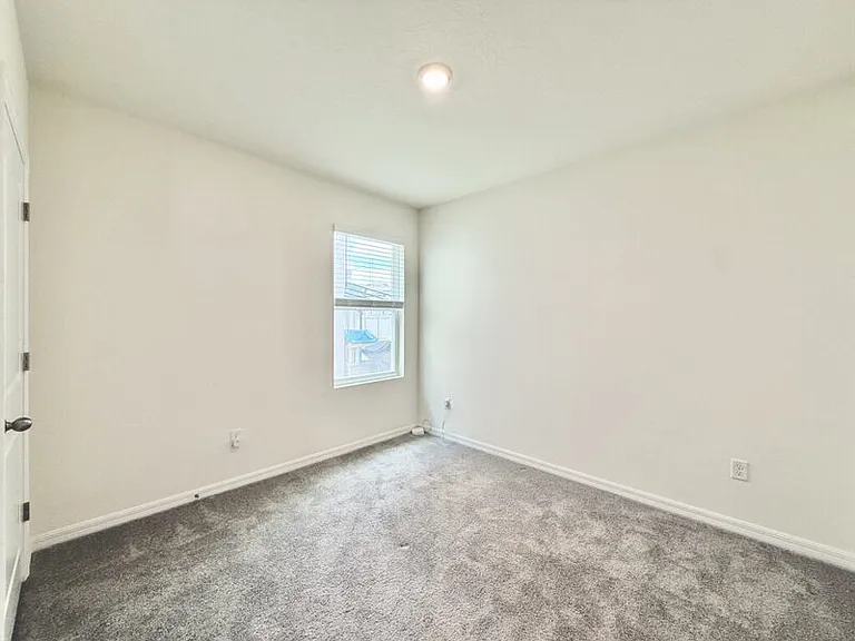 5699 Chorleywood Ln — Photo 31