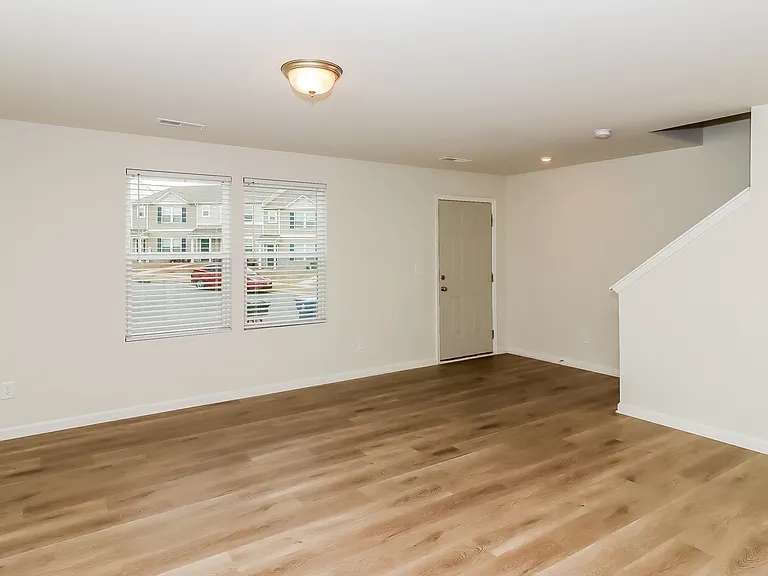 311 Century Dr — Photo 7