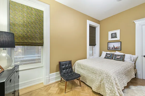 Sold by Nest Seekers International | media 7