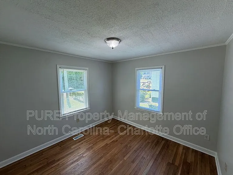 680 Tulsa Ct NW — Photo 18