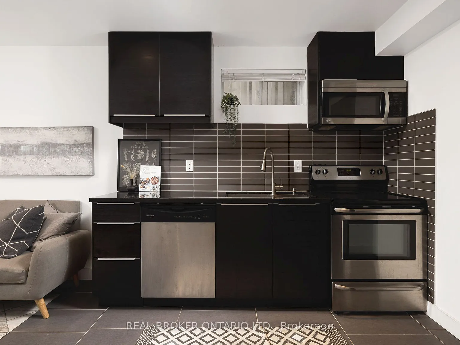 1 bed, $1,750 — Photo 2