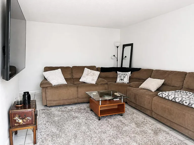 4209 S Olive Ave — Photo 2